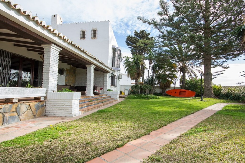 Villa for rent in  Rincón de la Vitoria